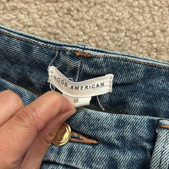 Good American Blue Distressed Flare cropped jeans size 15 - Picture 2 of 6